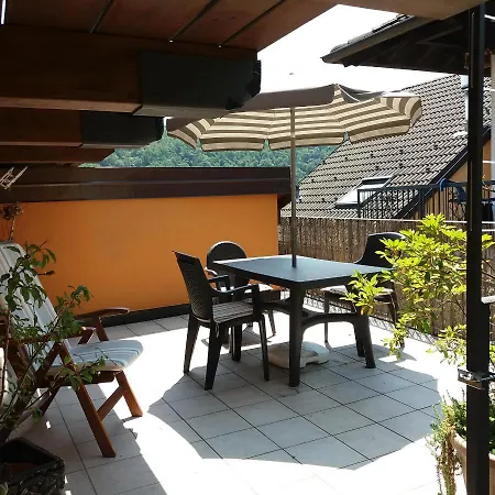 Appartamento Bilocale Con Terrazzo Lago Maggiore Cossogno Exterior photo