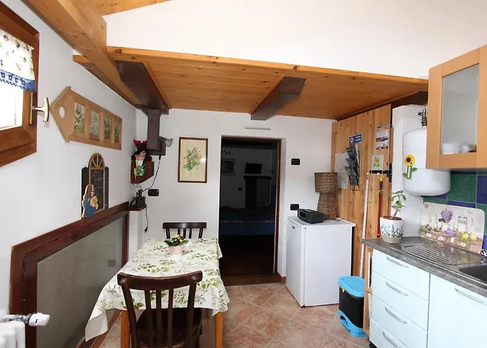 Appartamento Bilocale Con Terrazzo Lago Maggiore